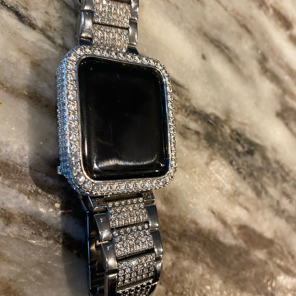 Apple Watch with lab diamonds band - Picture 5 of 7